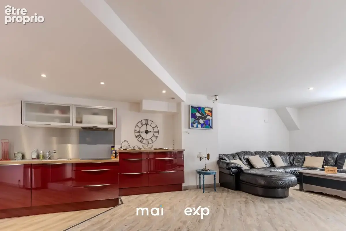 Maison 199 m² à Etel  - photo 2