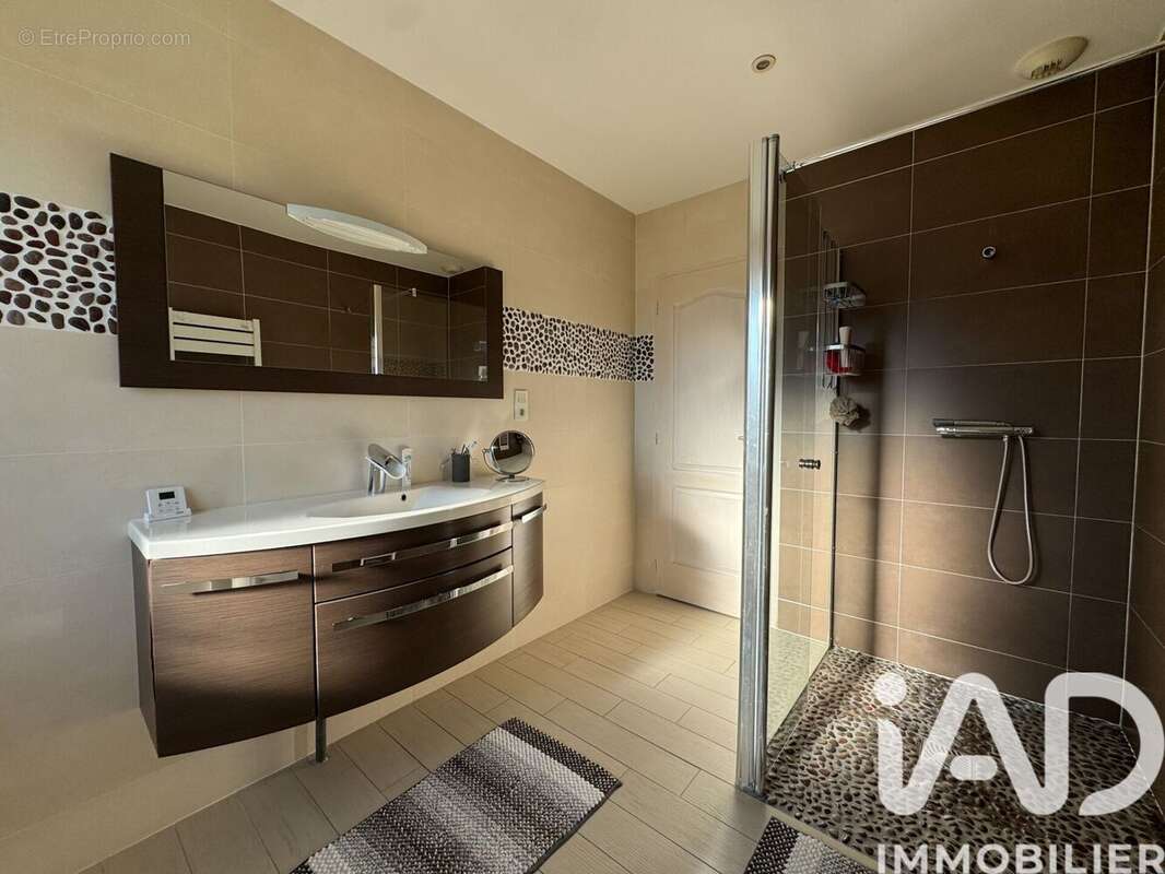 Photo 8 - Maison à SAINT-CAPRAIS-DE-BORDEAUX