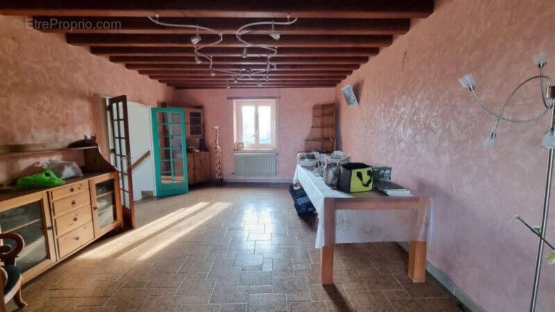 Maison à SAINT-BONNET-DES-QUARTS