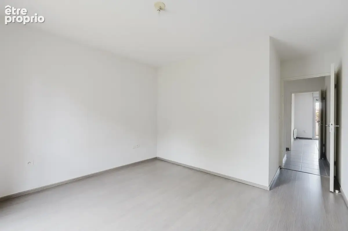 En exclusivité ! Découvrez cet appartement T3 de 54 m2, situé au 1er étage, secteur Lalande. - photo 12