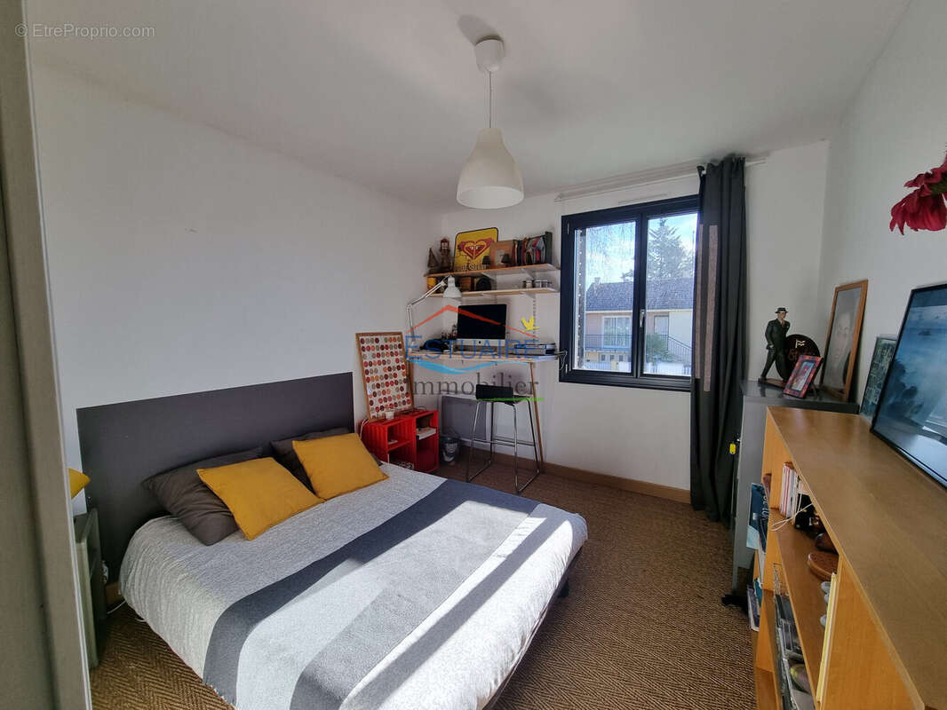 Maison à SAINT-ETIENNE-DE-MONTLUC