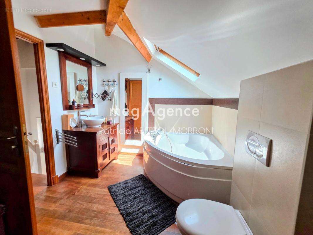 Maison à NEUILLY-PLAISANCE