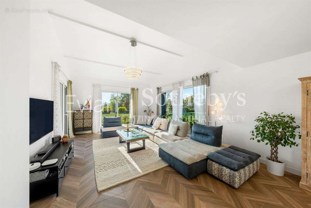 Maison à ANTHY-SUR-LEMAN