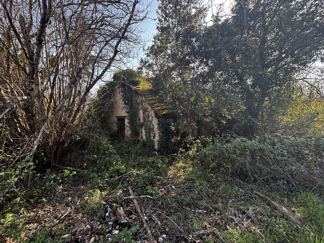 Maison à FOUGUEYROLLES