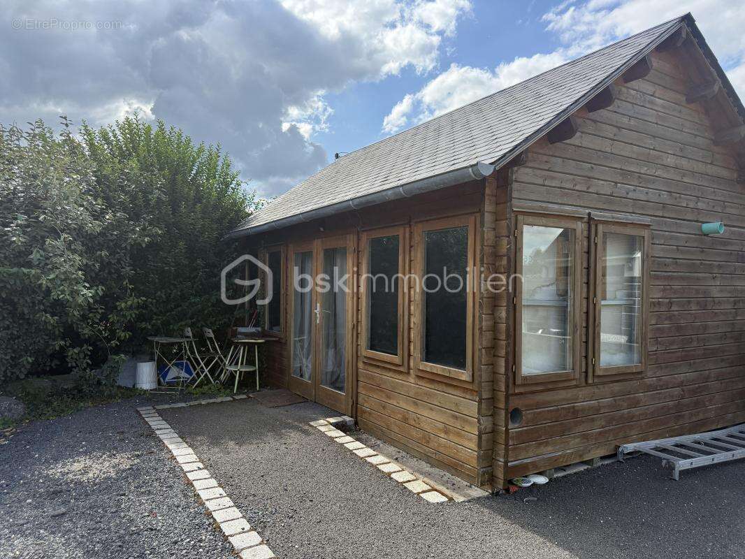À vendre – Belle propriété familiale avec gîtes et terrain – À deux pas de Pont-l’Évêque - photo 24
