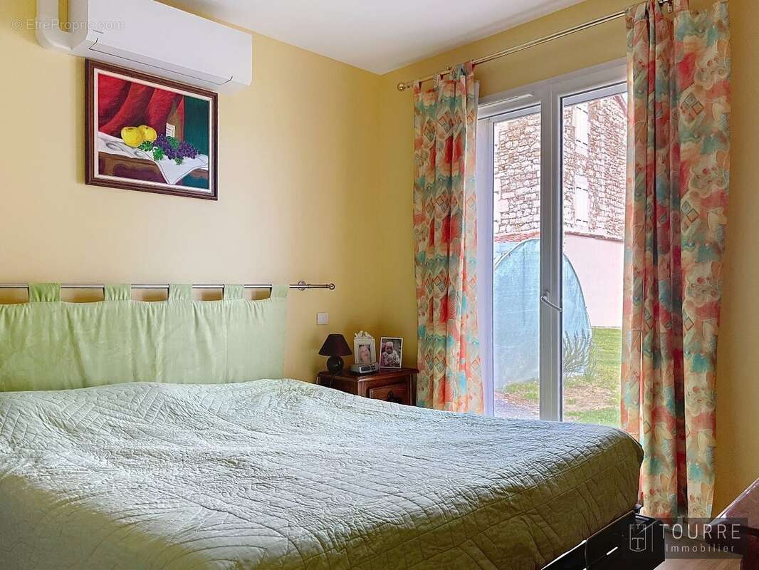 Maison à BERRIAS-ET-CASTELJAU