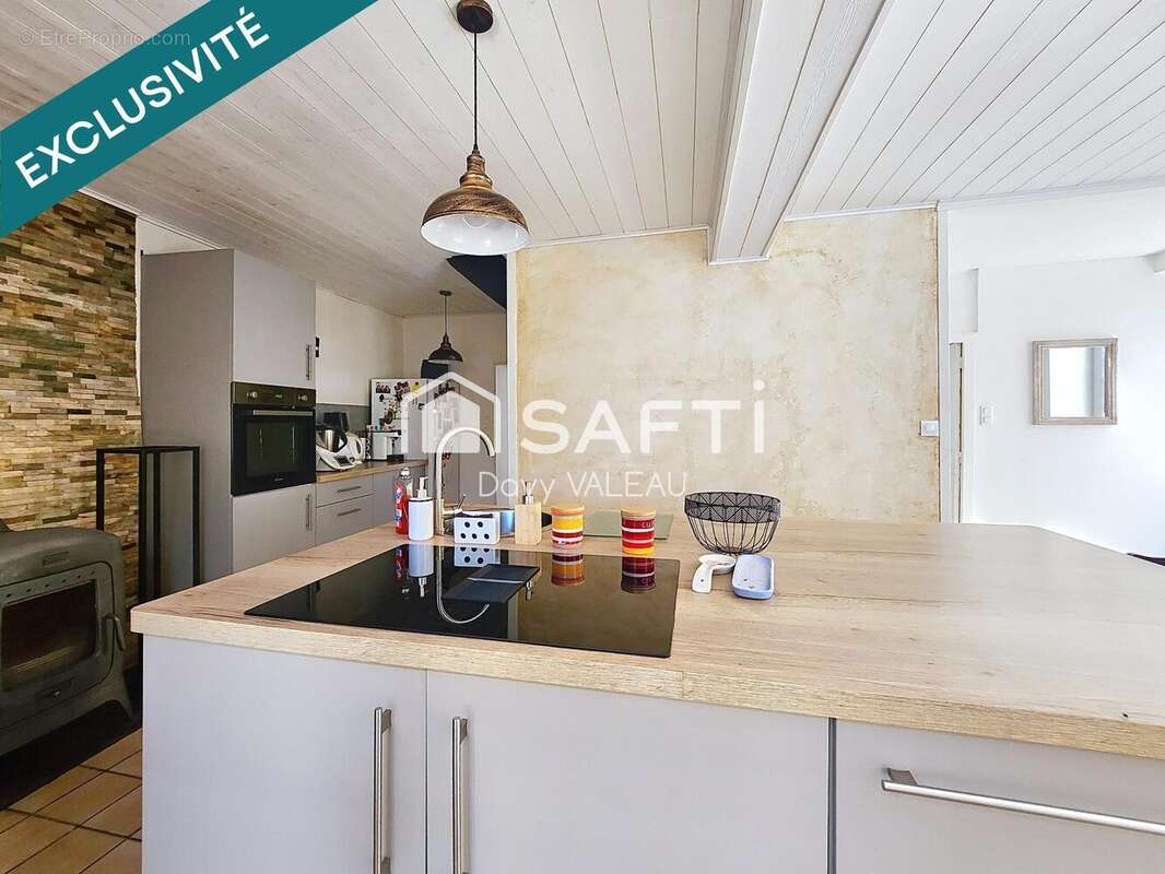 Maison 135 m² à Bournezeau  - photo 5