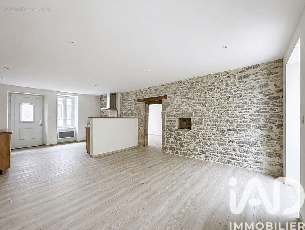 Photo 2 - Maison à SEPTFONDS