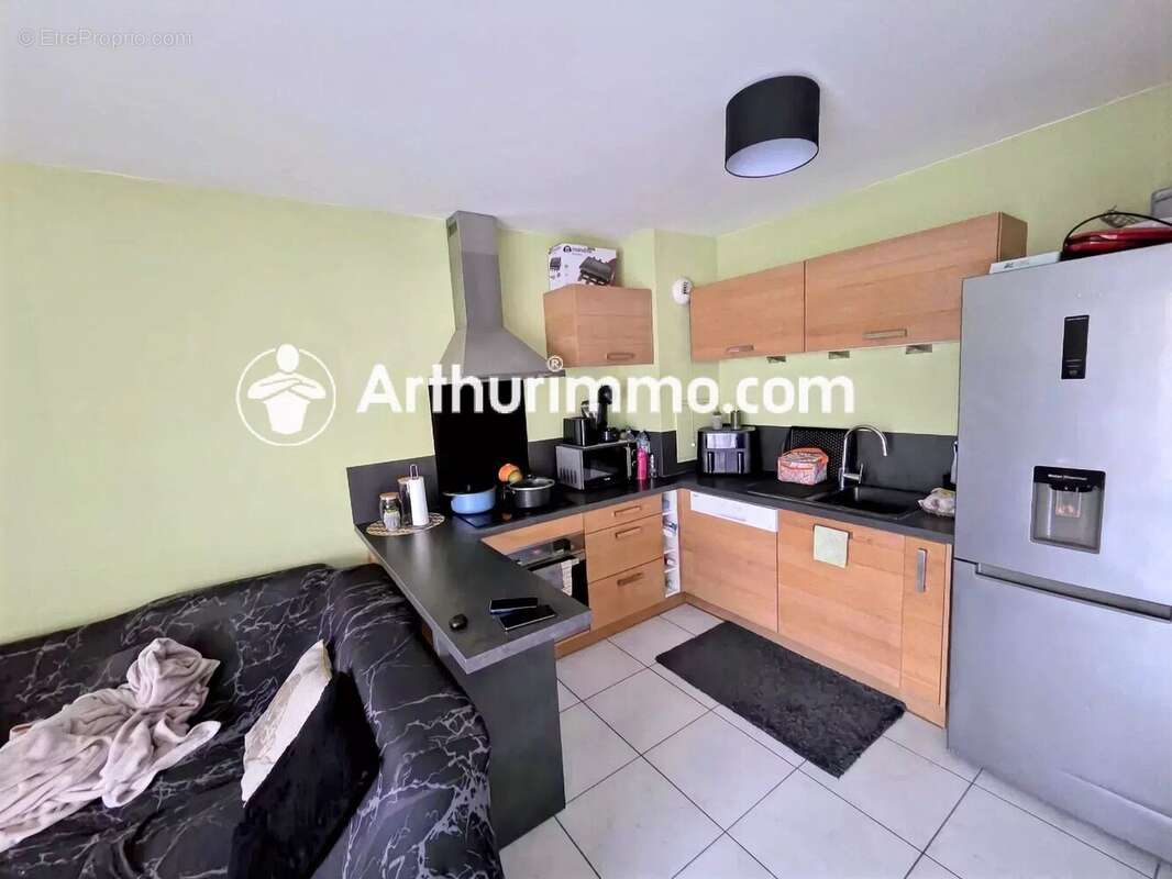 Appartement à SAVIGNY-LE-TEMPLE