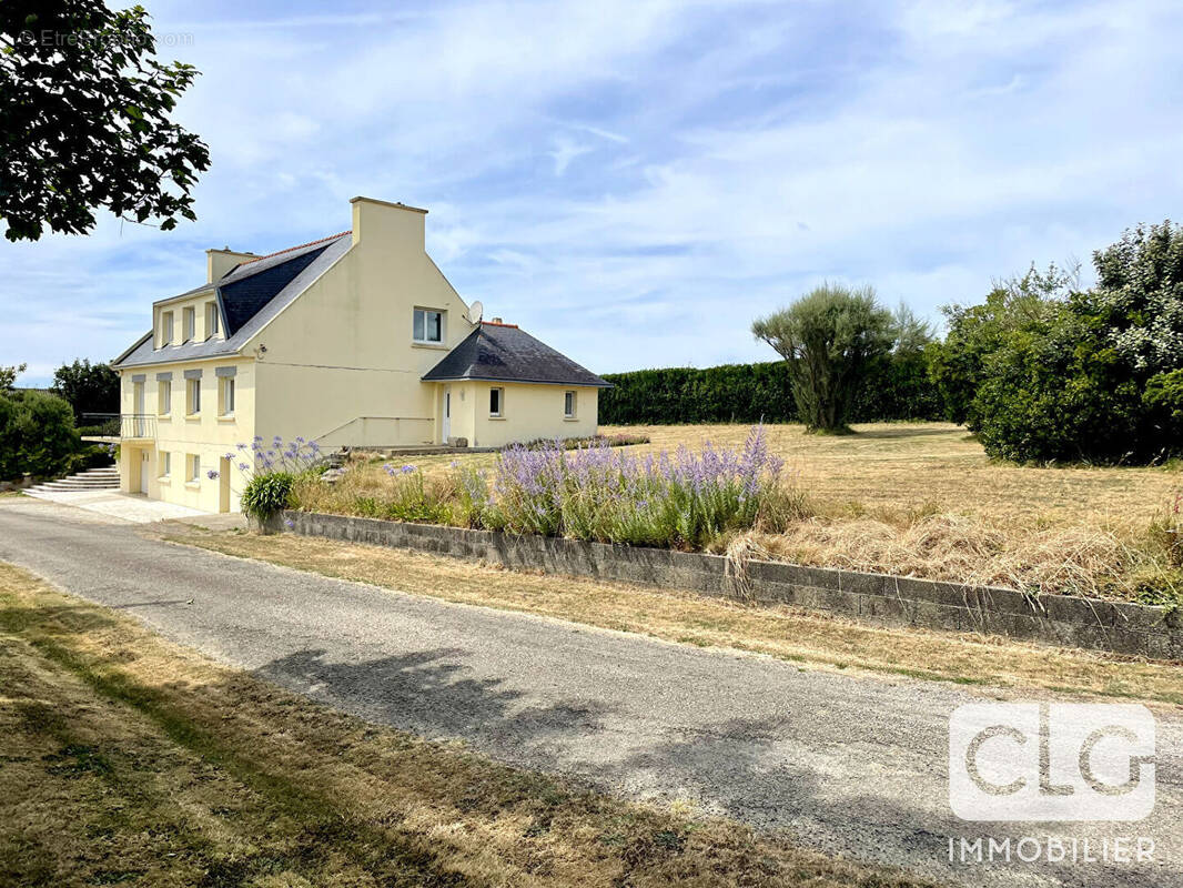 Maison à POULDREUZIC