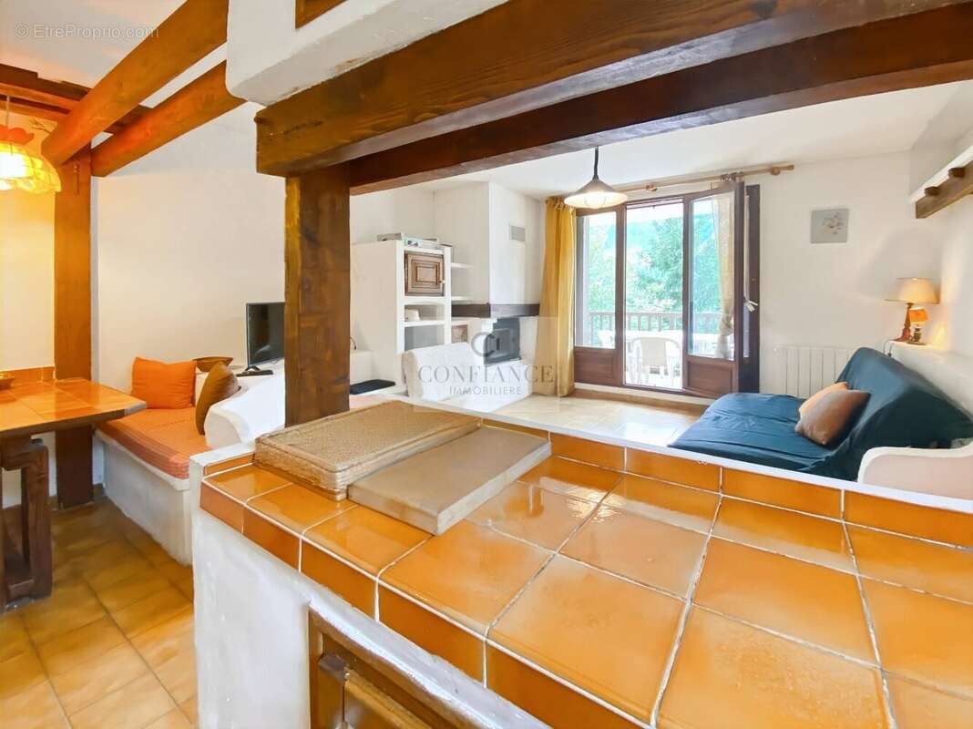 Appartement à SAINT-ETIENNE-DE-TINEE