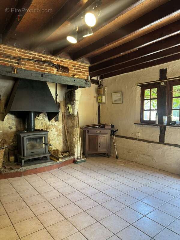 Maison 140 m² à Les Loges  - photo 2