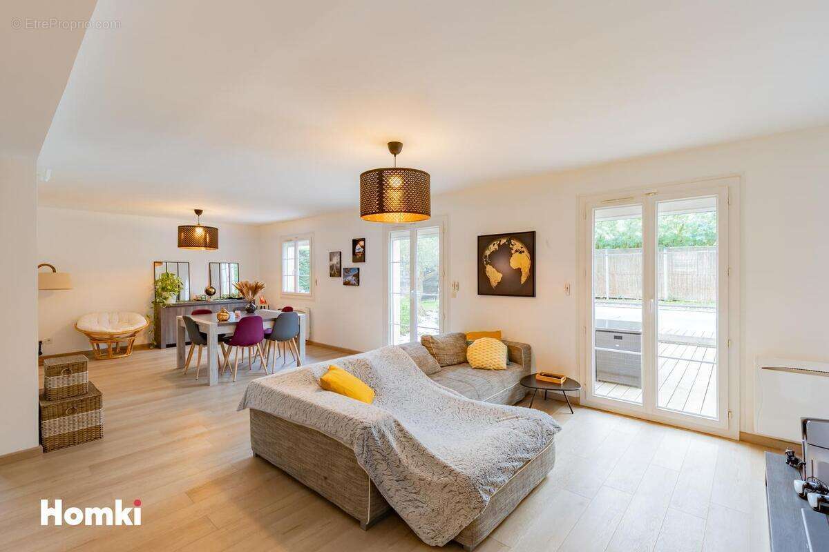 Maison à SAINT-ORENS-DE-GAMEVILLE