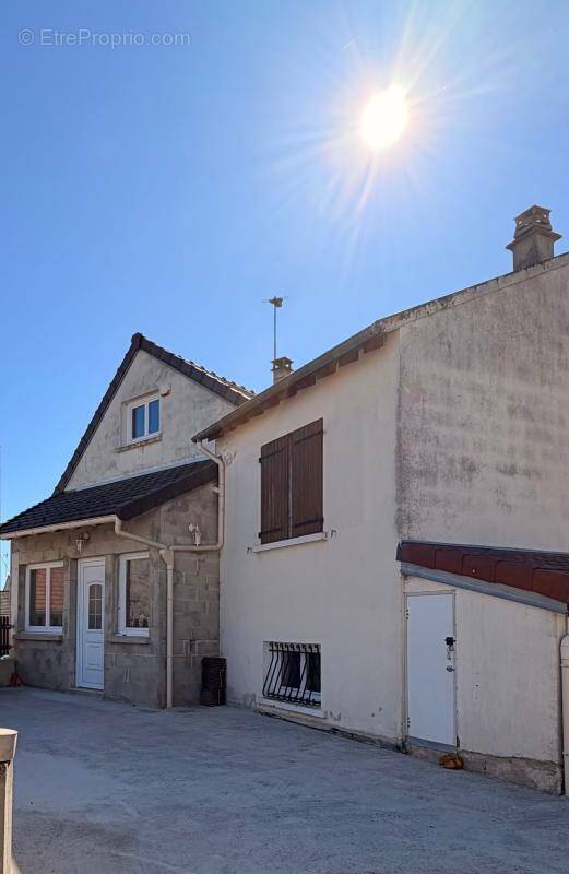 Maison à LIZY-SUR-OURCQ