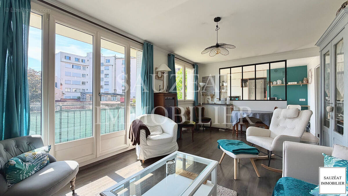 Appartement à MONTROUGE