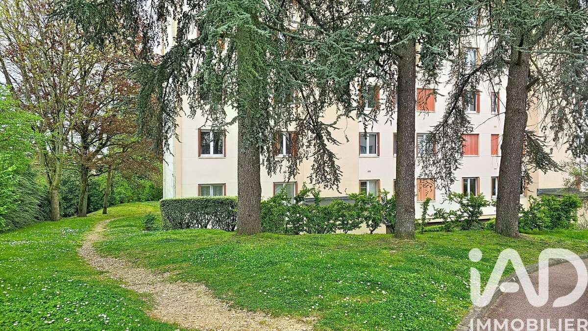 Photo 5 - Appartement à LE PLESSIS-ROBINSON