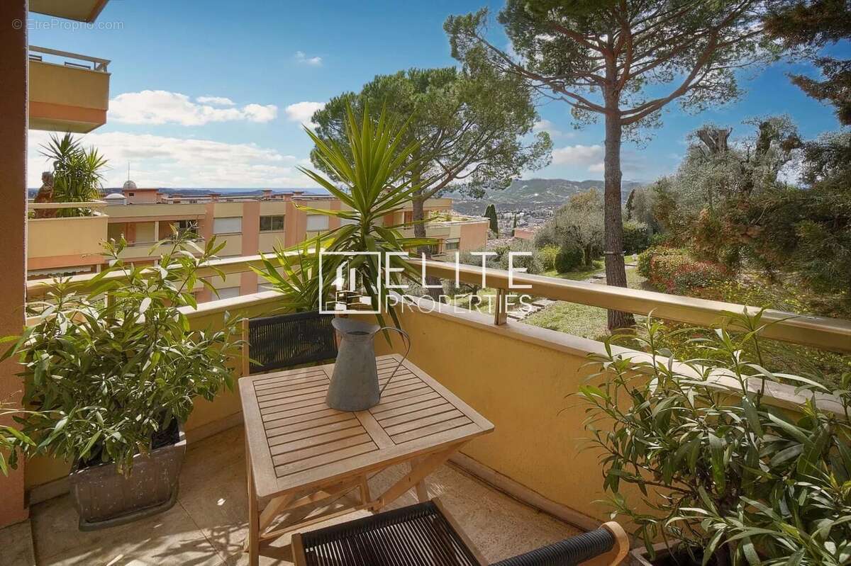 Appartement à GRASSE