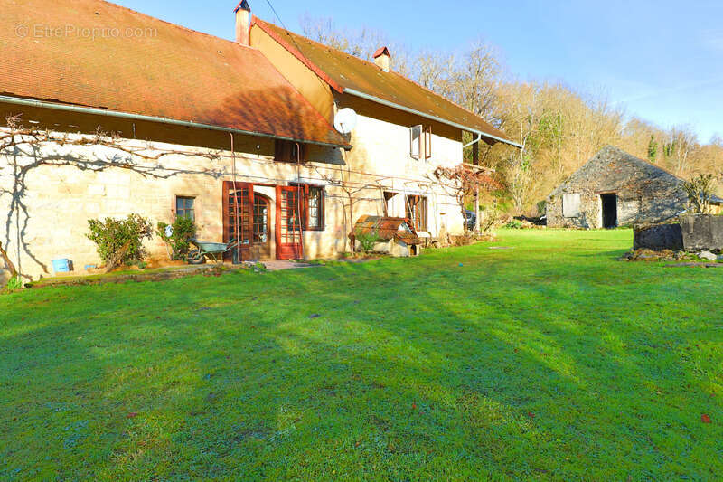 Maison à TOURMONT