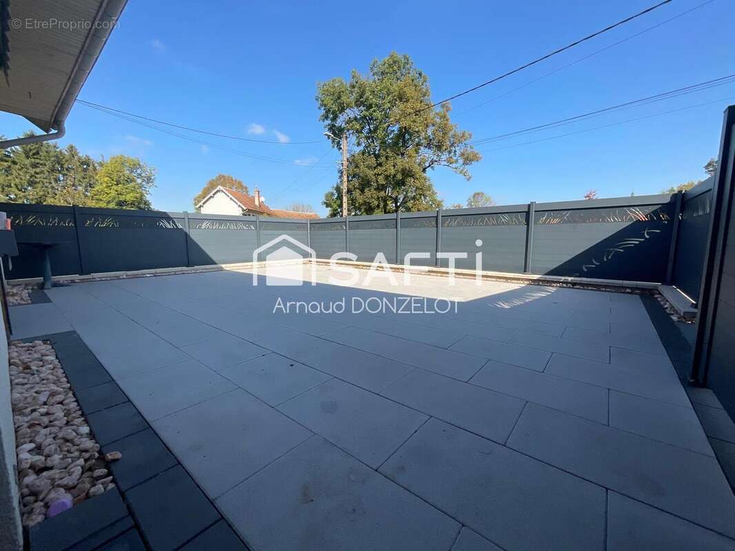 Photo 2 - Maison à VERCEL-VILLEDIEU-LE-CAMP