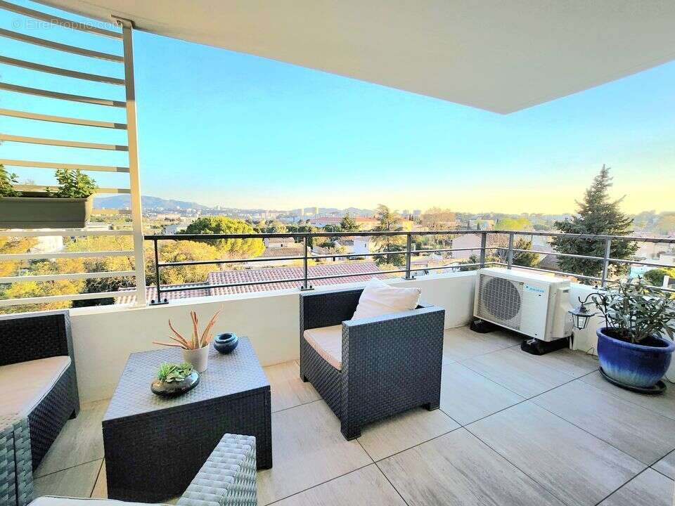 T2/3 CHATEAU GOMBERT / TERRASSE * PARK SOUS SOL - Appartement à MARSEILLE-13E