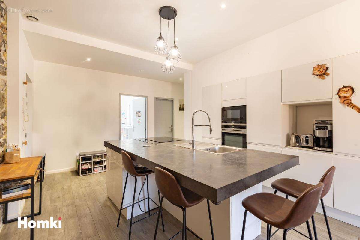 Appartement T4 de 97 m2 à Narbonne 11100, Avenue des Cévennes - photo 2