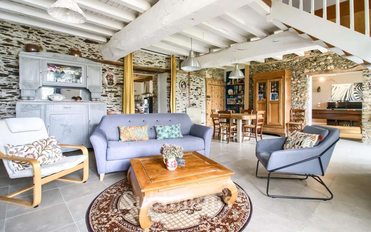 Maison à VERN-D'ANJOU