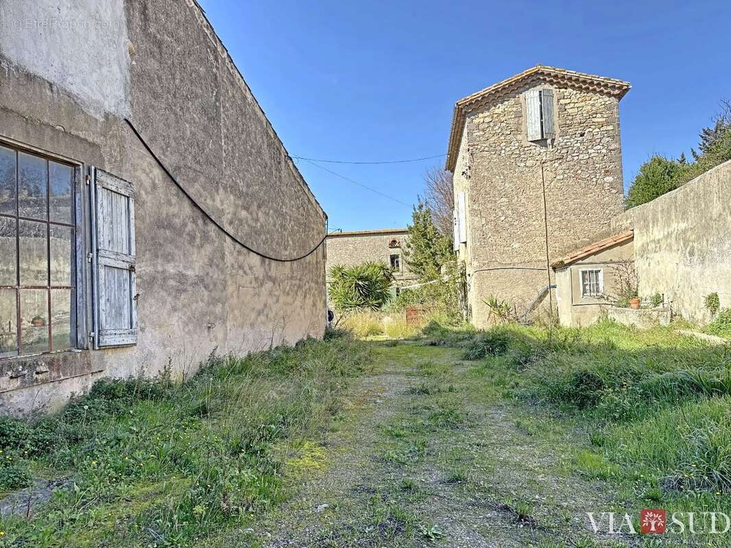 Maison à NISSAN-LEZ-ENSERUNE