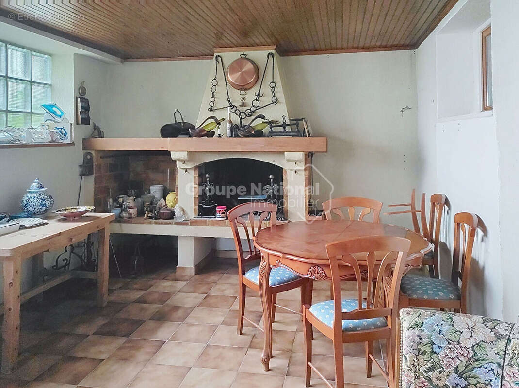 Maison à COURTHEZON