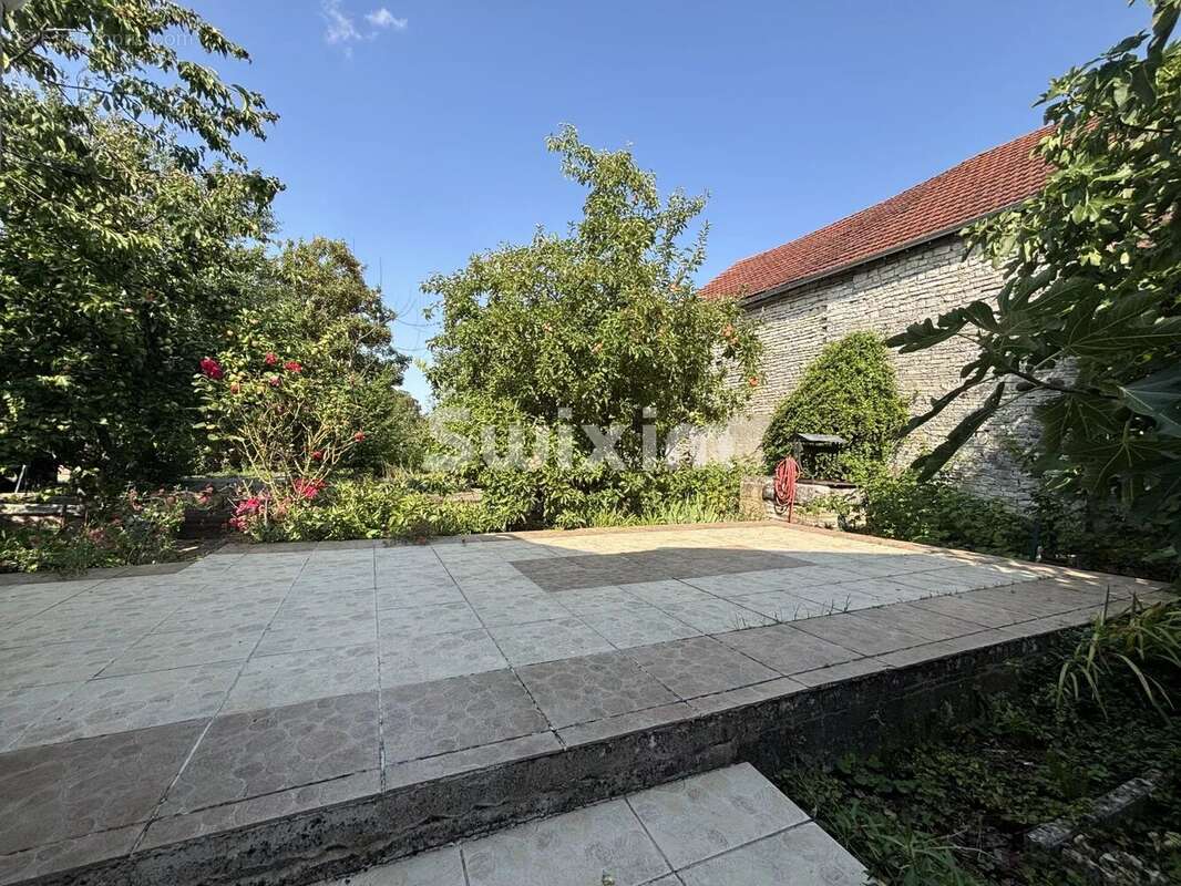 Maison à PRECY-LE-SEC