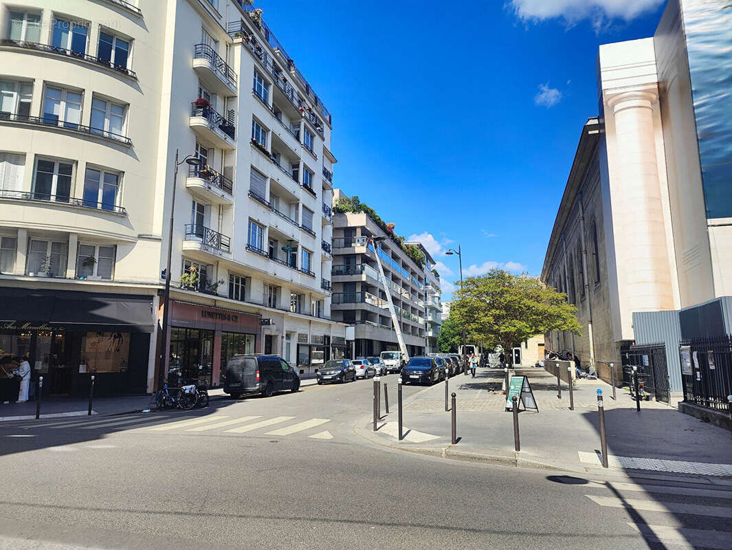 Commerce à PARIS-7E