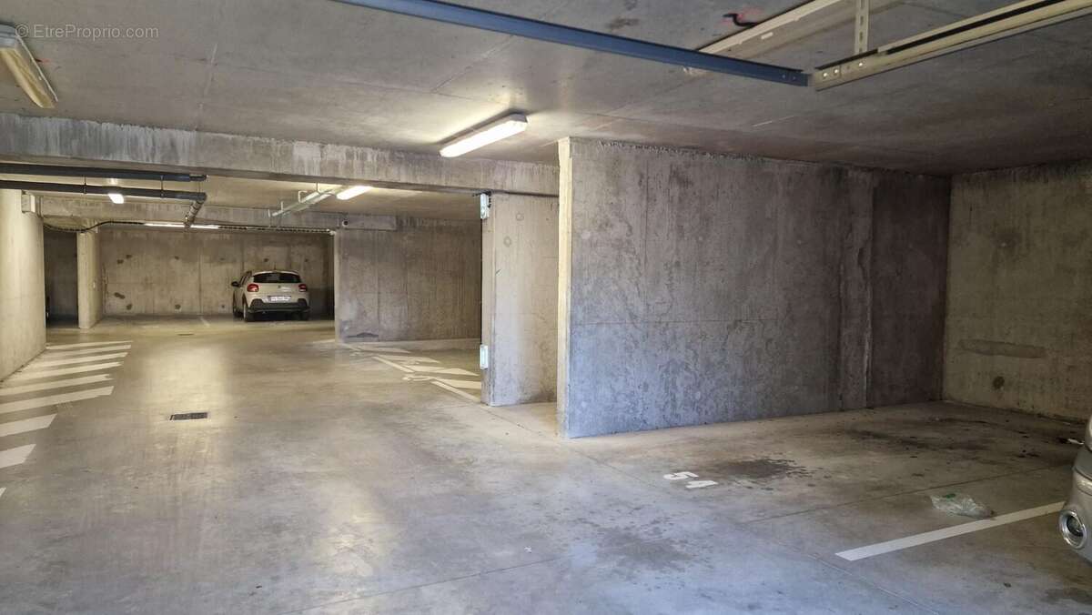 Parking à TOURS