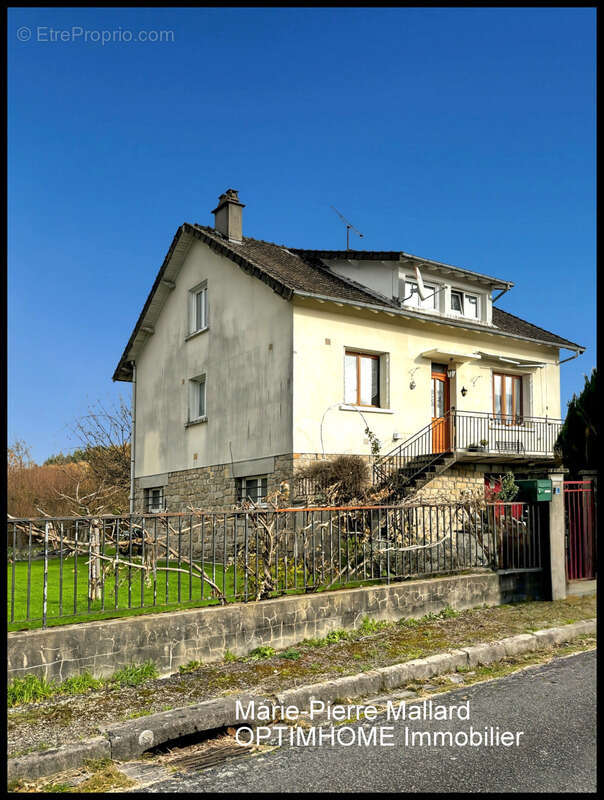 Maison à PEYRAT-LE-CHATEAU