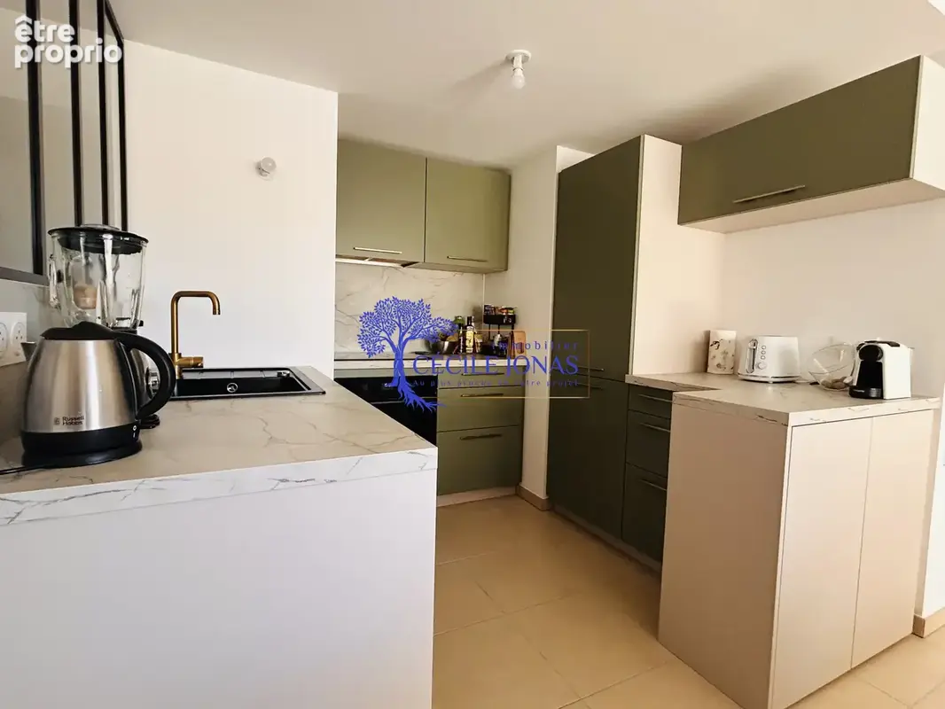 EXCLUSIVITÉ :Appartement récemment moderne T3 avec terrasse et parking double - photo 8