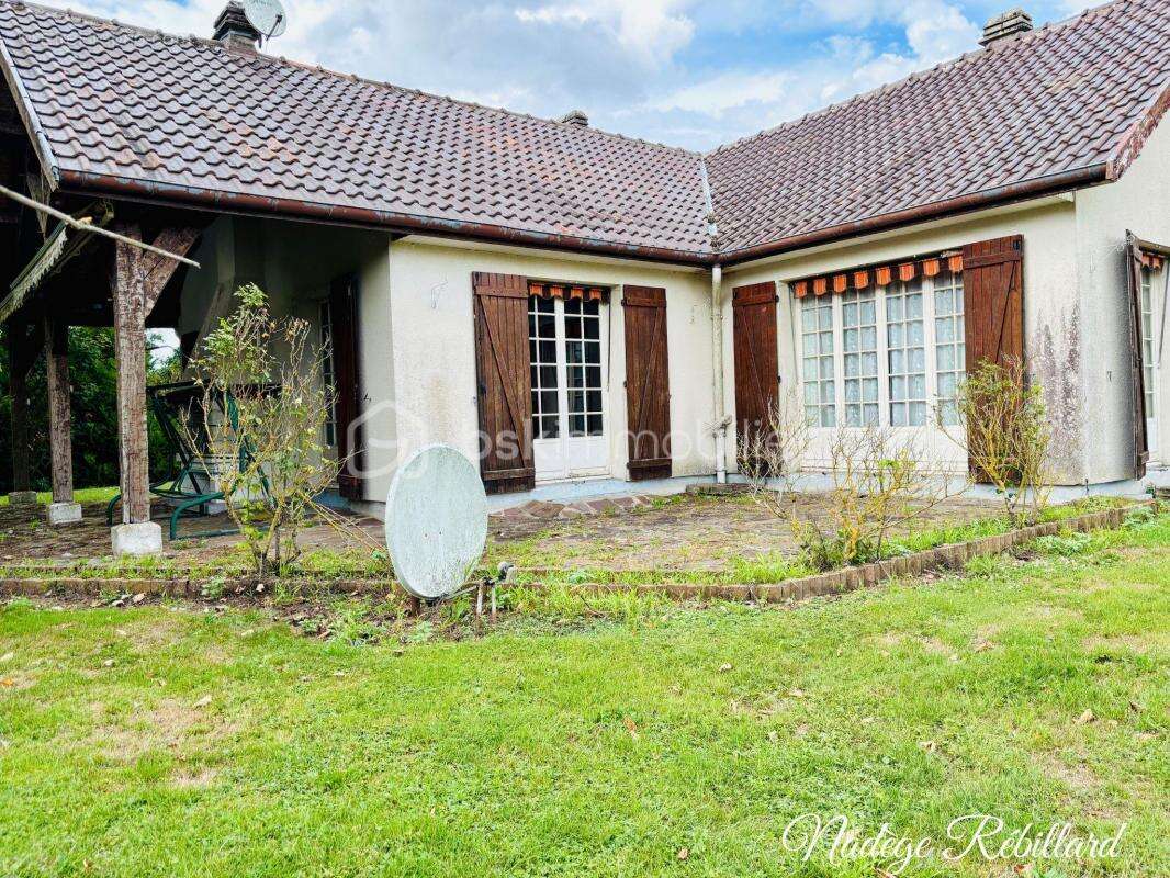 Maison à POUY-SUR-VANNES
