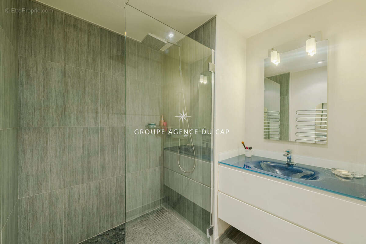 Villa contemporaine 9 pieces  250 m2  saint-raphael - photo 11