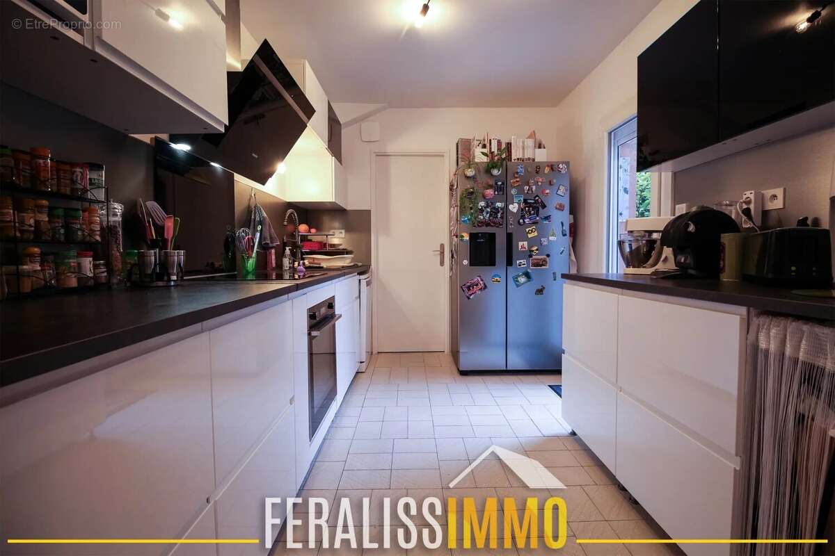 Maison à JOUY-LE-MOUTIER