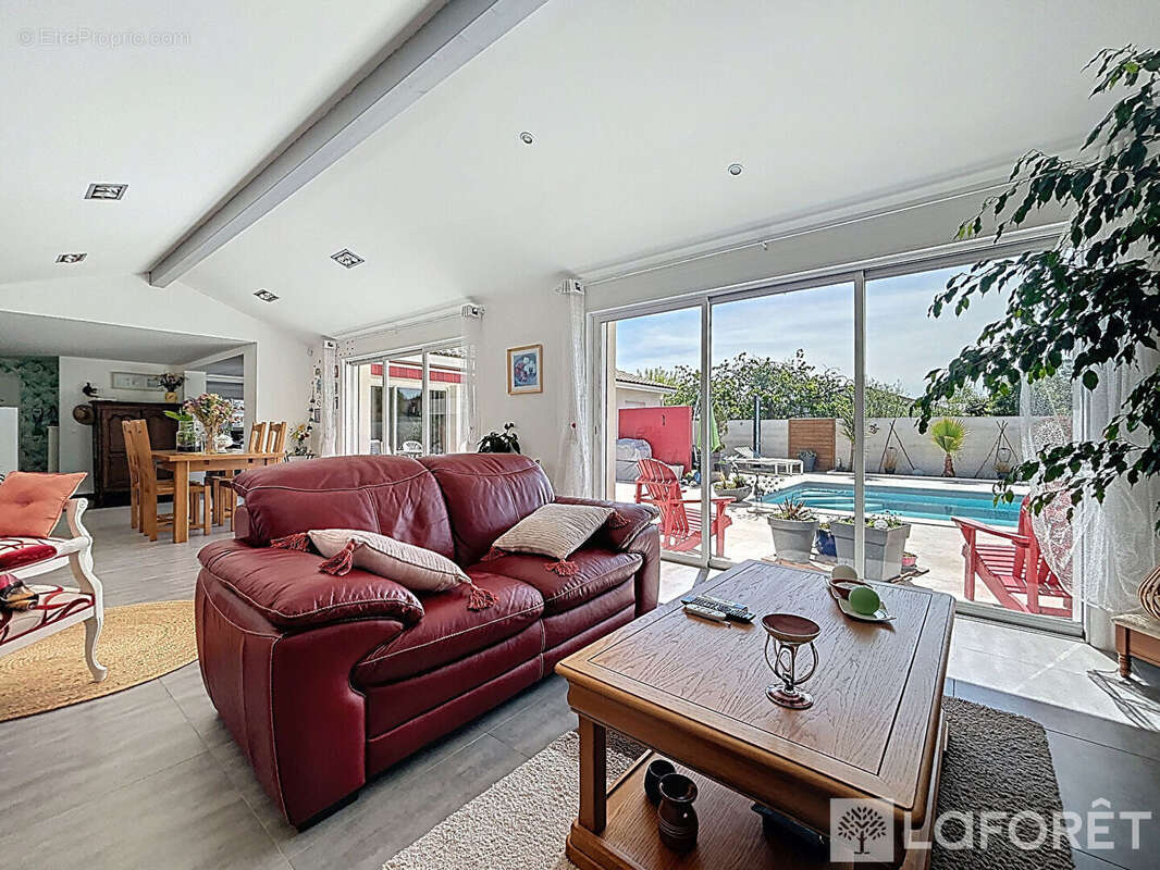 Maison à SAINT-ANDRE-DE-CUBZAC