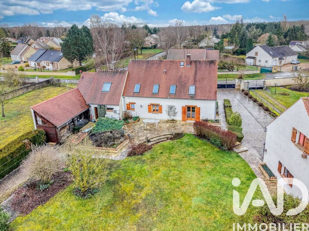 Photo 6 - Maison à GERMIGNY-L'EVEQUE