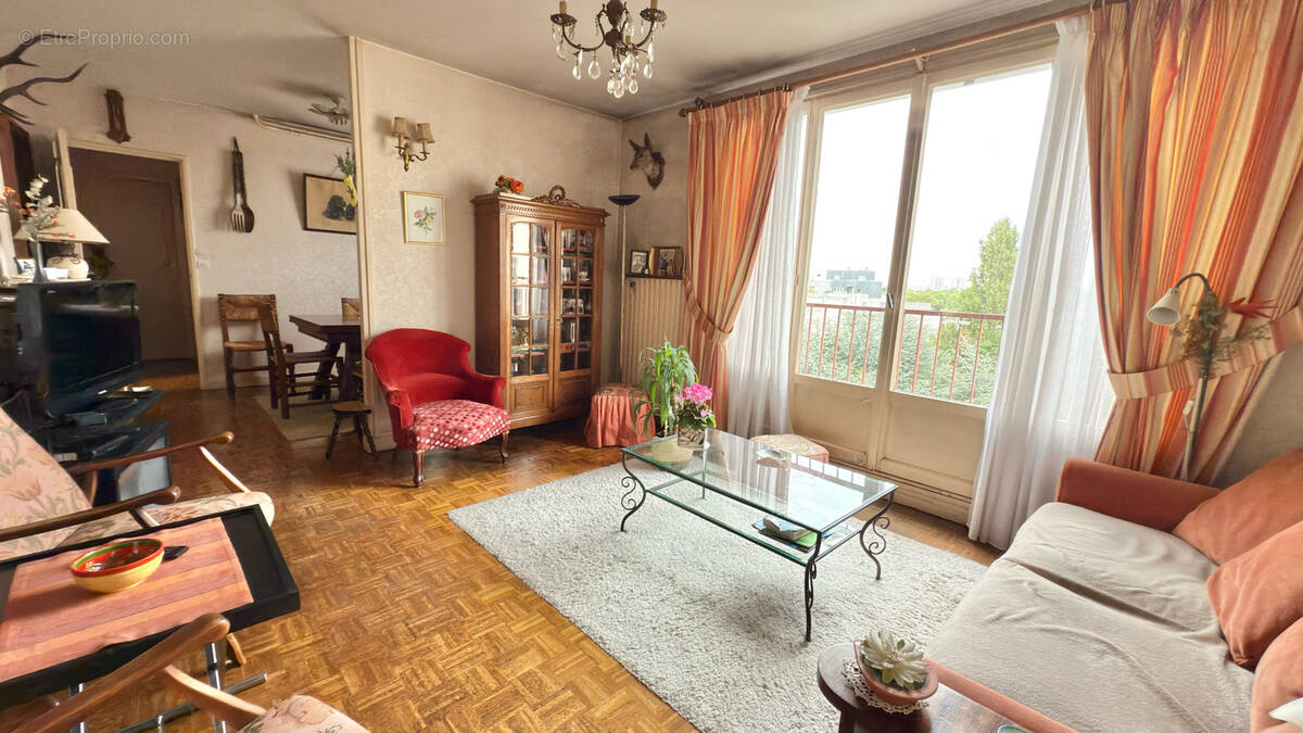 Appartement à EPINAY-SUR-SEINE