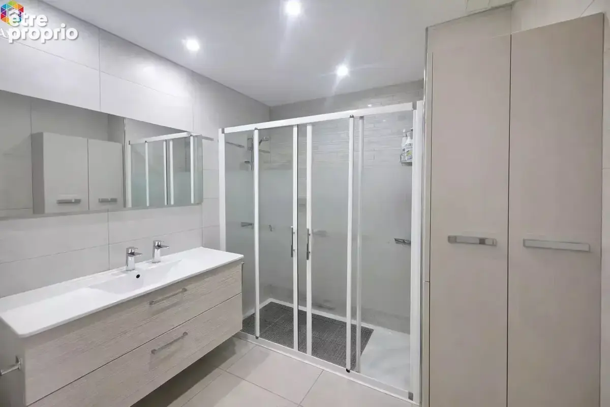 Appartement 3 pièces 75 m² à vendre à Saint-Raphael (83700) - photo 7