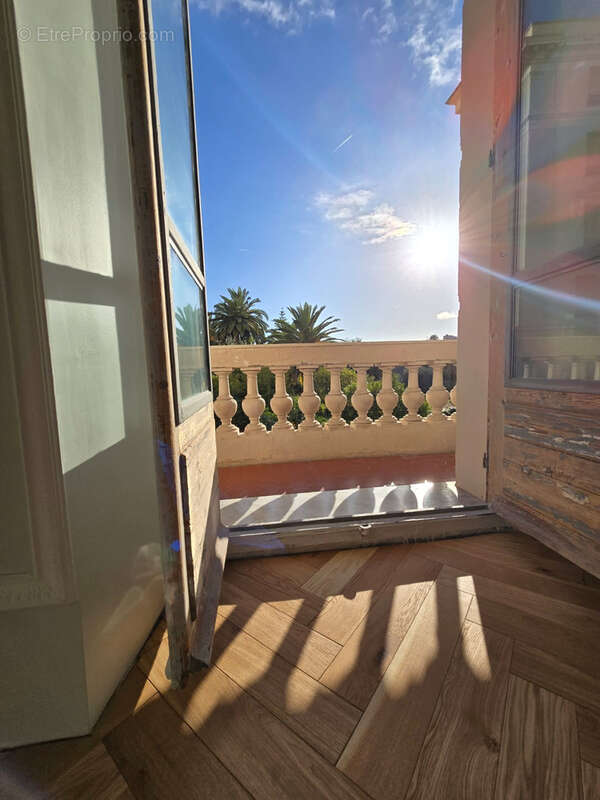 Appartement à MENTON