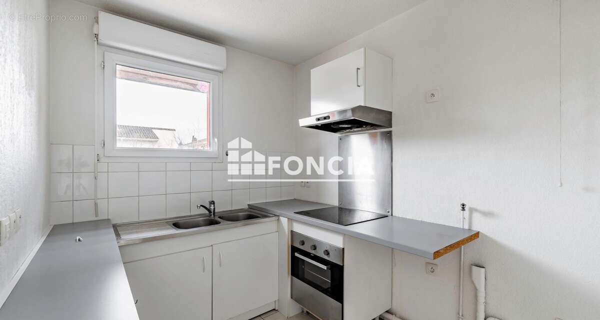 Appartement à CADAUJAC