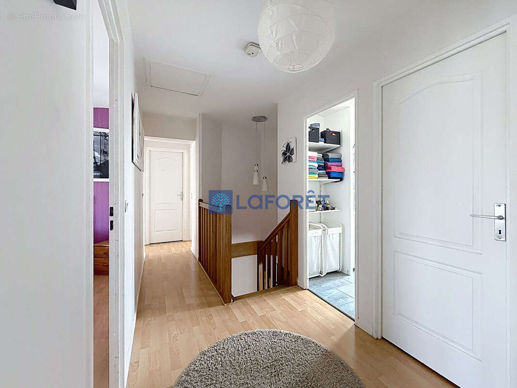 Maison Saint-germain-les-corbeil 7 pièces 5 chambres - photo 13