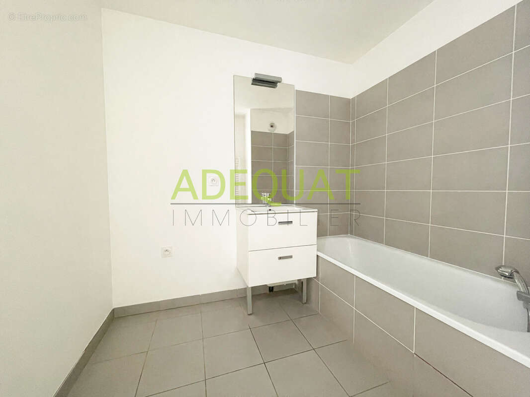 Appartement à SAINT-FONS