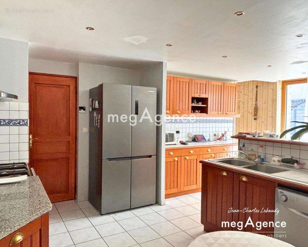 Maison à JULLOUVILLE