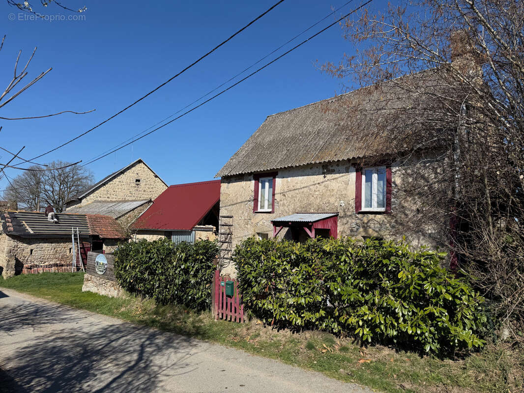 Maison à CHARENSAT