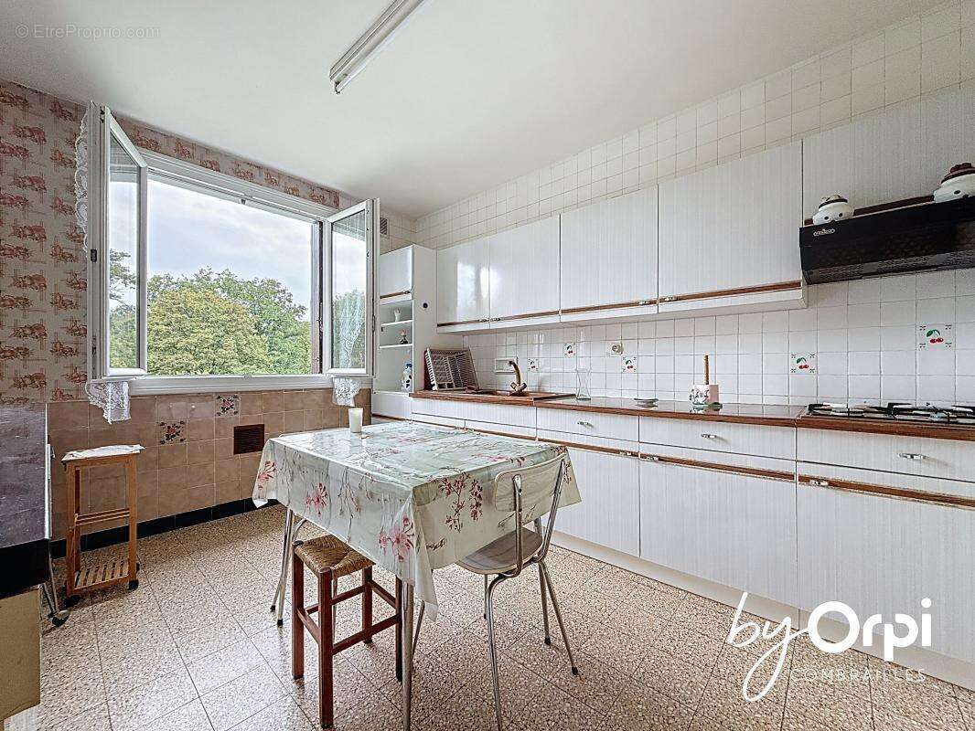 Maison à SAINT-ELOY-LES-MINES