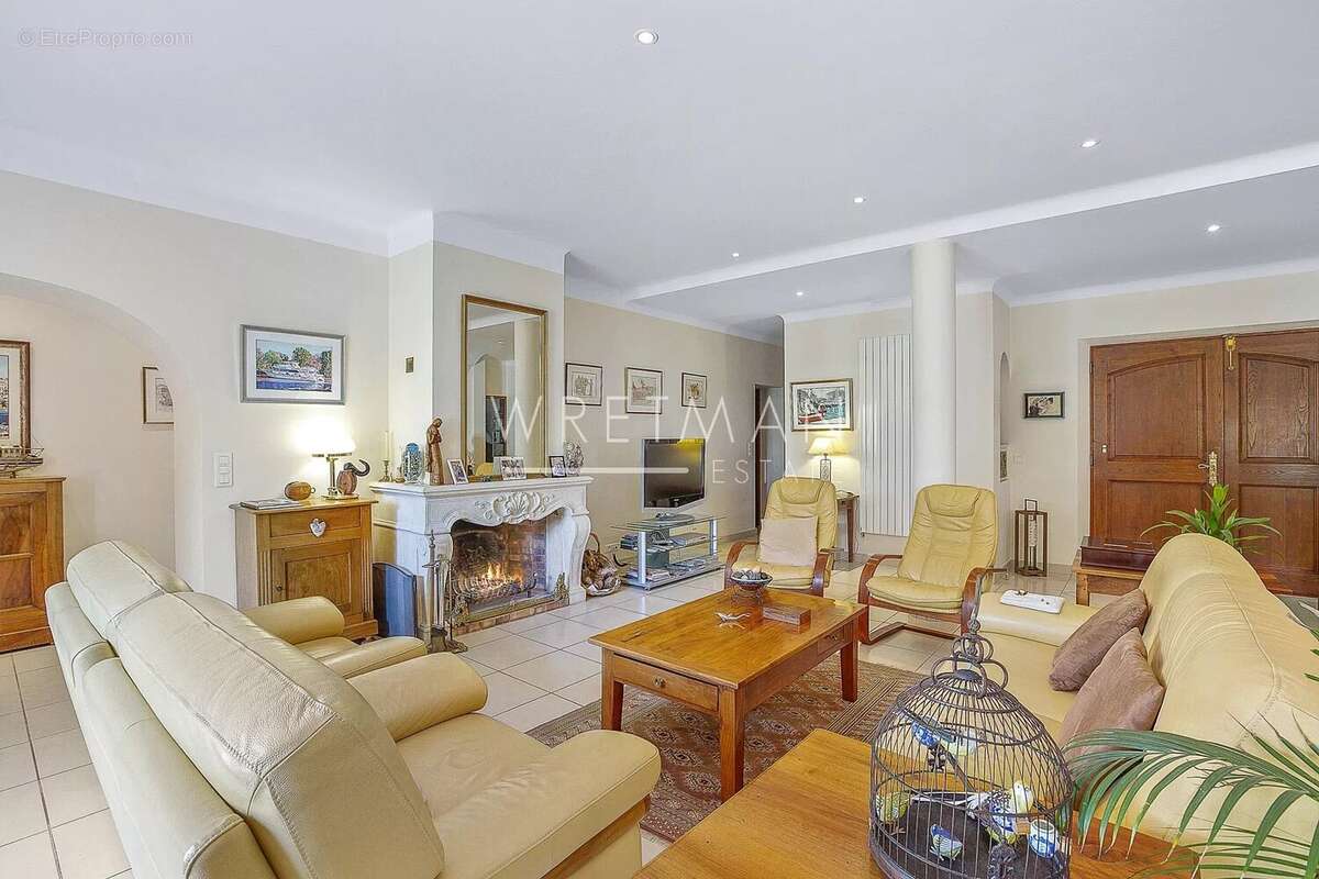 Maison à DRAGUIGNAN