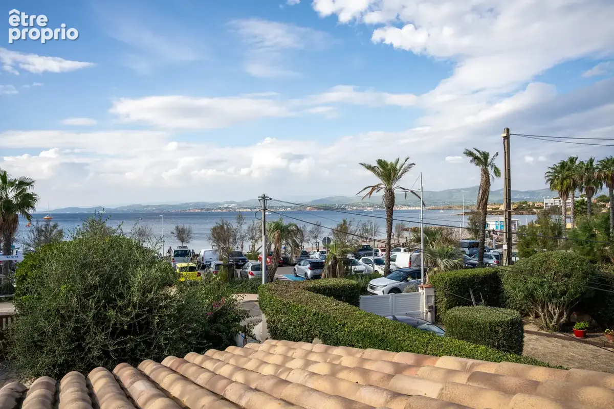 Le Brusc - Maison T5 en bord de mer - photo 2