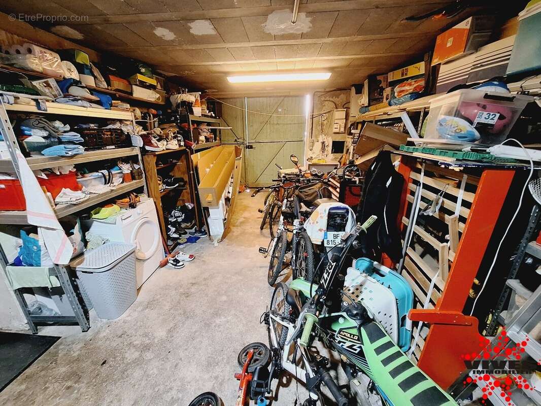 Maison à NISSAN-LEZ-ENSERUNE